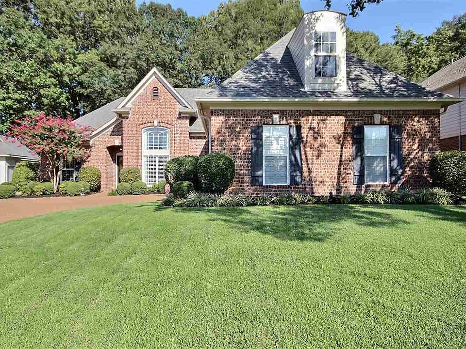 1st image of 1440 River Pine Dr