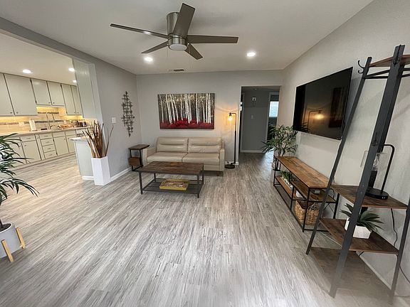 2nd image of 2212 20th Ave #2212