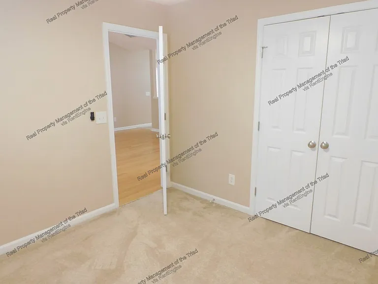 5012 Philly Ln — Photo 15