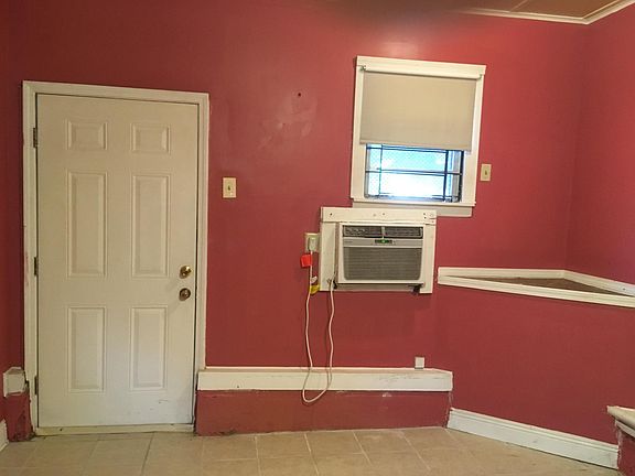 3rd image of 1536 Cambronne St