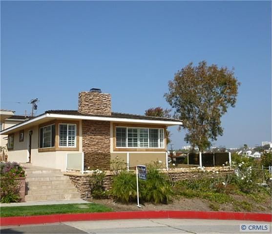 1st image of 311 Fernleaf Ave