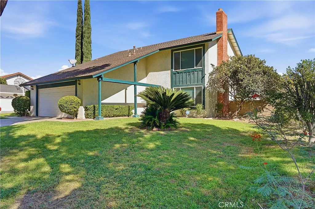 4 bed, 2.5 bath, 1944 sqft, $4,000 — Photo 2