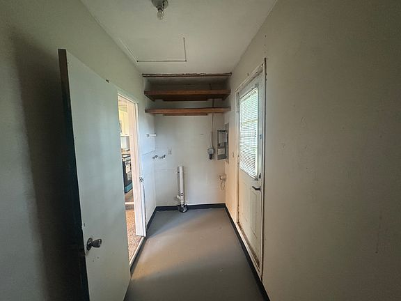 5th image of 6116 Old Collinsville Rd