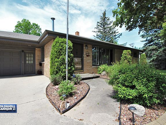 3rd image of 1248 Crestwood Dr