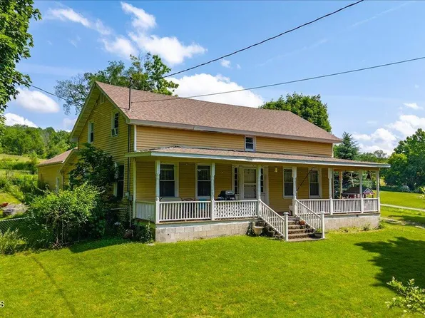 531 McChesney Ave Extension, Troy, NY 12180