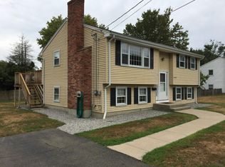 22 Edmund St, Old Saybrook, CT 06475