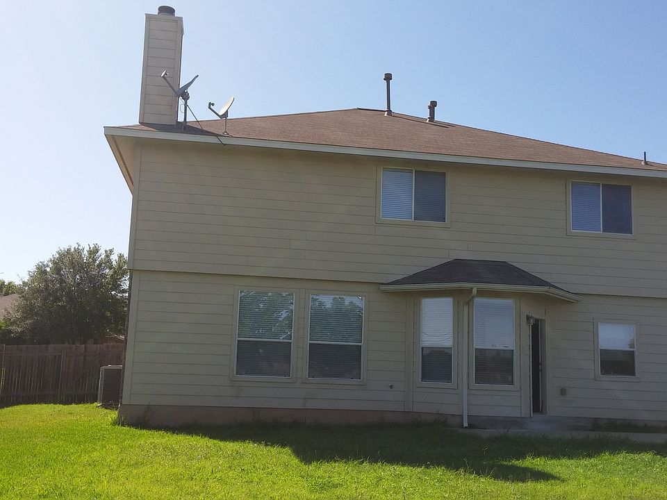 2nd image of 617 Stansted Manor Dr