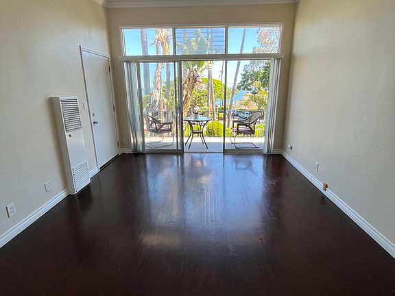 3rd image of 250 Cliff Dr #24