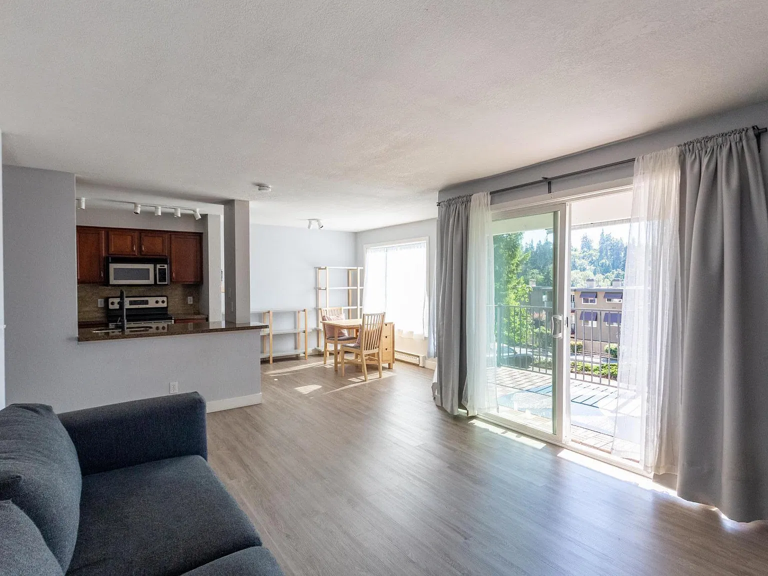2 bed, 1.5 bath, 860 sqft, $2,800 — Photo 1