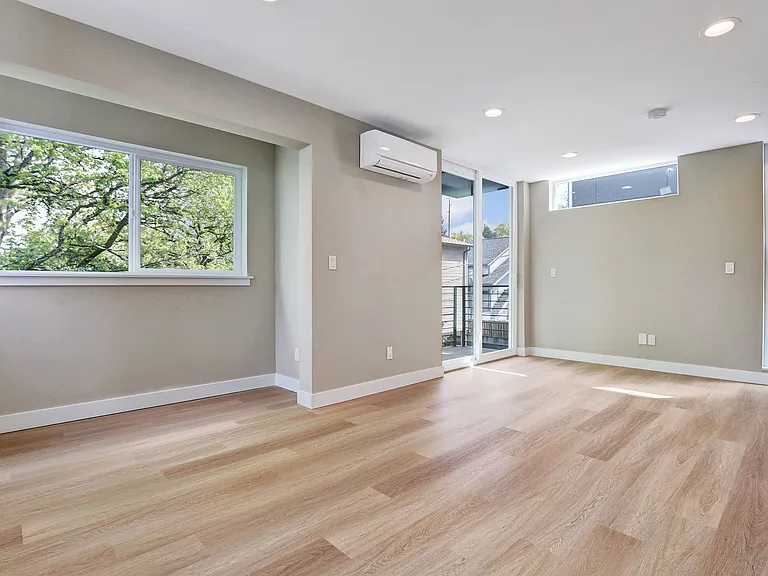 3020 4th Ave W #A — Photo 7
