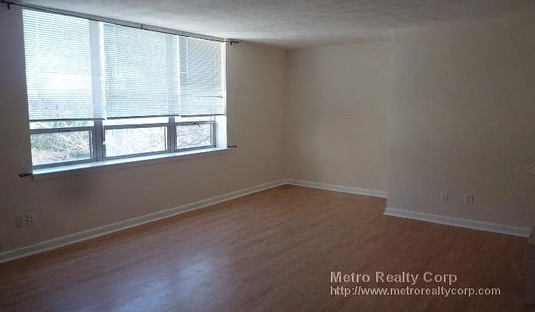 41 Park St #401 — Photo 2