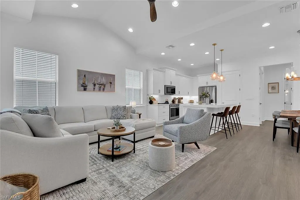 2 bed, 2.0 bath, 1204 sqft, $7,750 — Photo 1