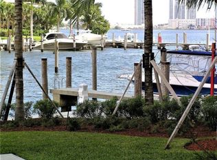 3340 NE 190th St, Aventura, FL 33180