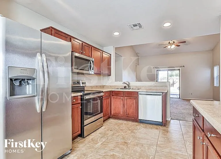 2794 W Mira Dr — Photo 7