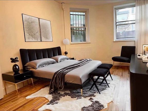 3rd image of 315 W 91st St APT 5B
