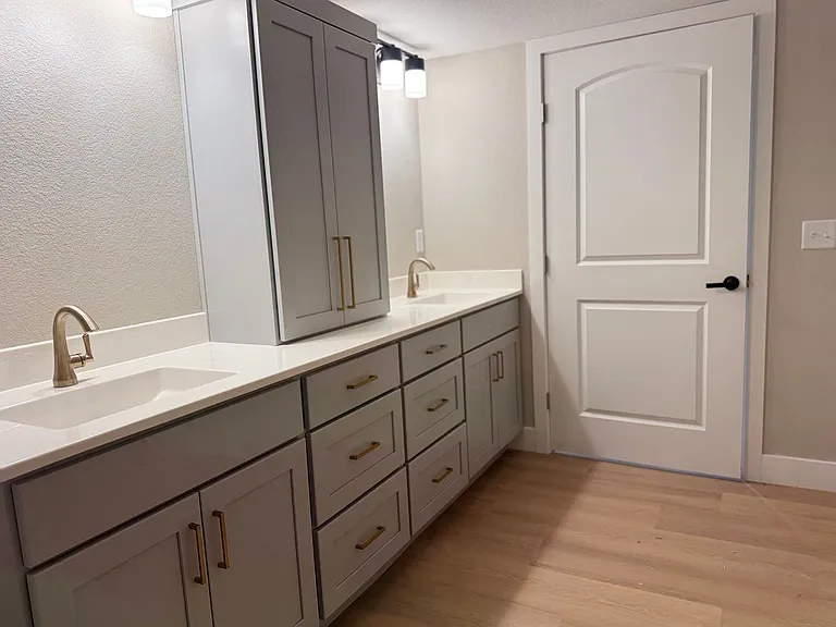 3033 Dickens Ave — Photo 13