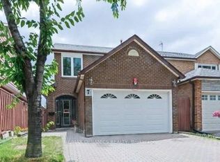 7 Slater Cir, Brampton, ON L6X 2S7