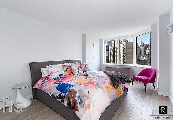 5th image of 415 E 37th St APT 30K