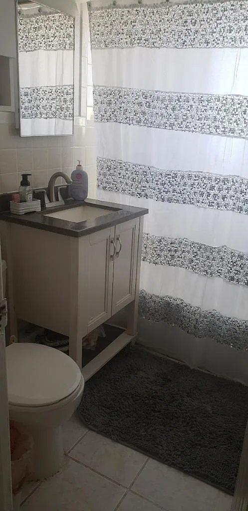 2 bed, 850 sqft, $1,950 — Photo 2