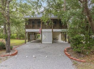 156 NW 9th St, Oak Island, NC 28465