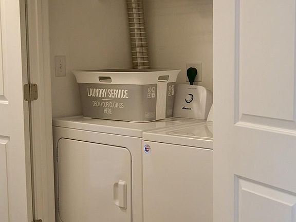 5th image of 1 Evergreen Dr APT 117