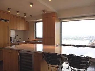 Rented by La Seven Inc.