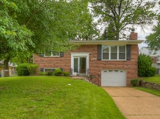 4702 Don Ron Dr, Saint Louis, MO 63123