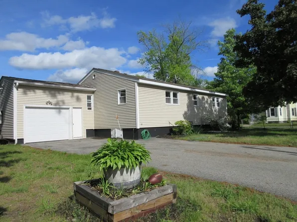 6 Bristol St, Lowell, MA 01852
