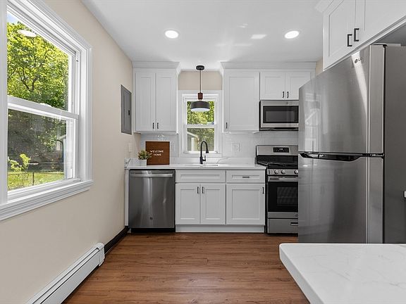 2nd image of 29 Doty Dr