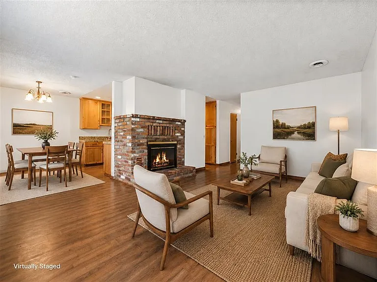 336 Triplett Dr — Photo 2
