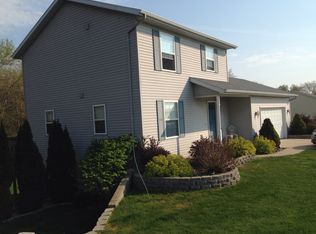 4155 Tradewind Dr NE, Rockford, MI 49341