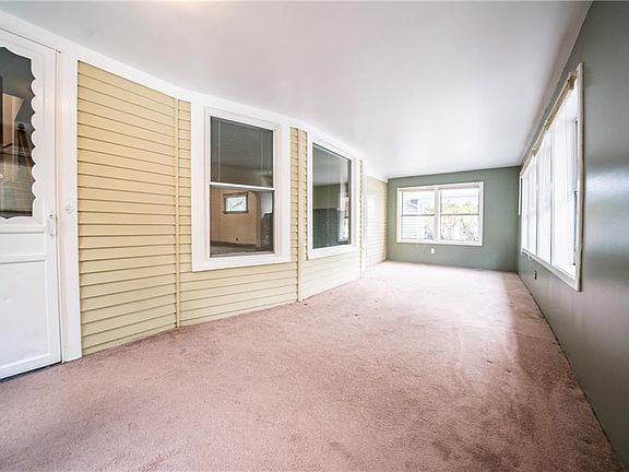 3rd image of 1222 Cook Ave