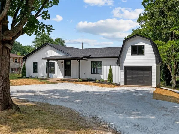 3205 Vanleer Hwy, Charlotte, TN 37036
