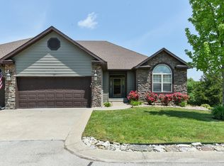 37 Bogey Ln, Branson West, MO 65737