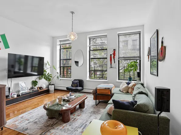 29 East 129th Street image 1 of 14