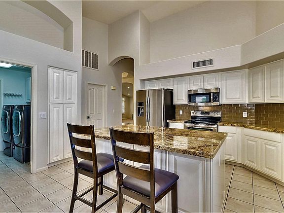 3rd image of 7822 W Wescott Dr