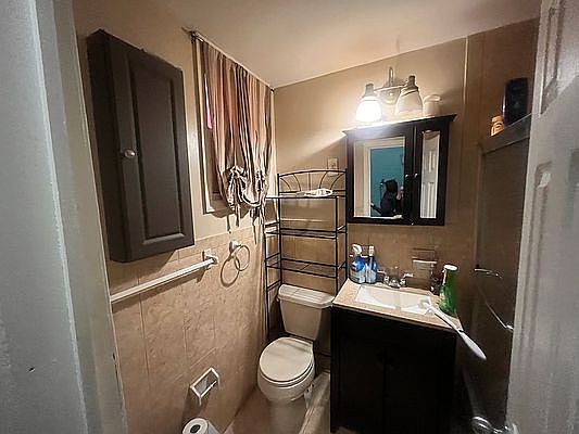 5th image of 516 56th St Floor 2