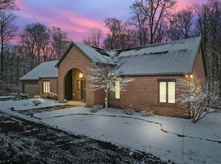 5421 Devils Hollow Rd, Fort Wayne, IN 46814