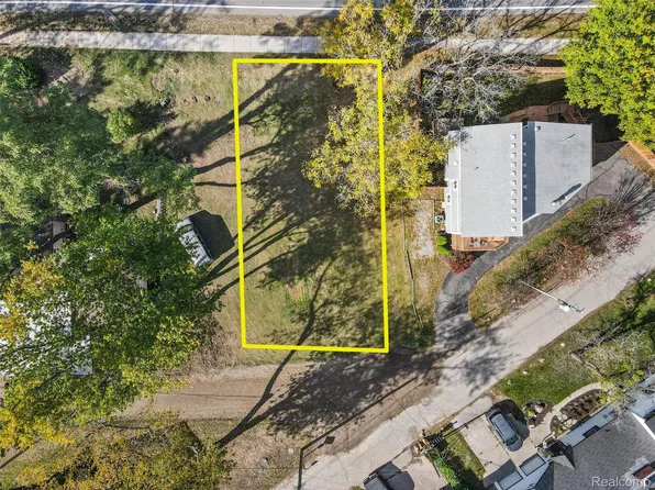 0 Langtoft St, West Bloomfield, MI 48324