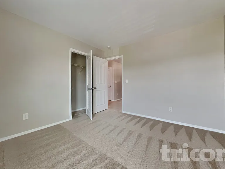 514 Kerriann Ln — Photo 14