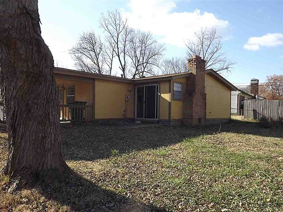 3rd image of 4872 Quay Hill Dr