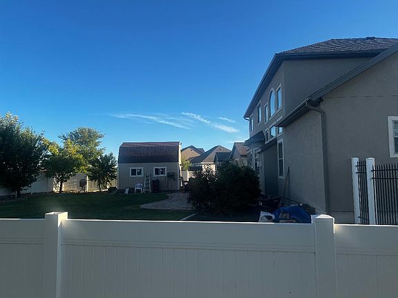 3rd image of 2937 S Knowsley Dr
