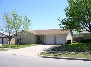 6048 Judy Dr, Watauga, TX 76148