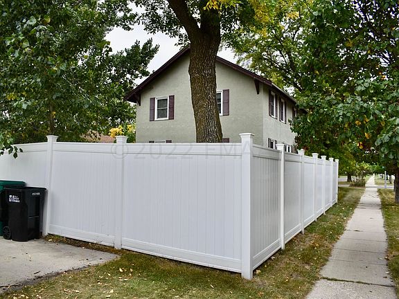 3rd image of 102 2nd Ave E