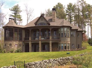 131 Calico Point Dr, Paupack, PA 18451
