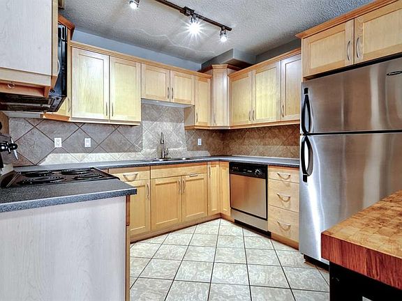 3rd image of 1813 N 25th Ave SW #22