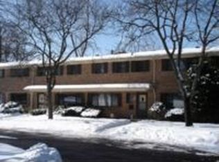 144 E Hickory Grove Rd #1, Bloomfield Hills, MI 48304