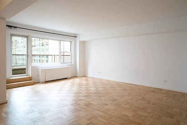 Sold by Pergolotti Realty | media 10