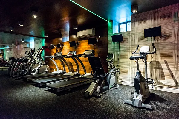 Rented by Nooklyn NYC LLC | media 54