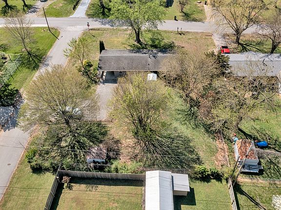 5th image of 500 Blane Dr